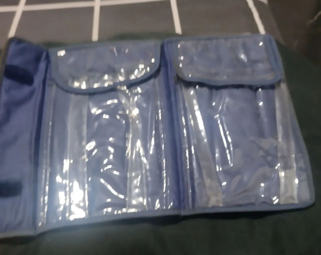 Bolsa de mão e nécessaire - R$40,00 as duas peças  - Foto 4