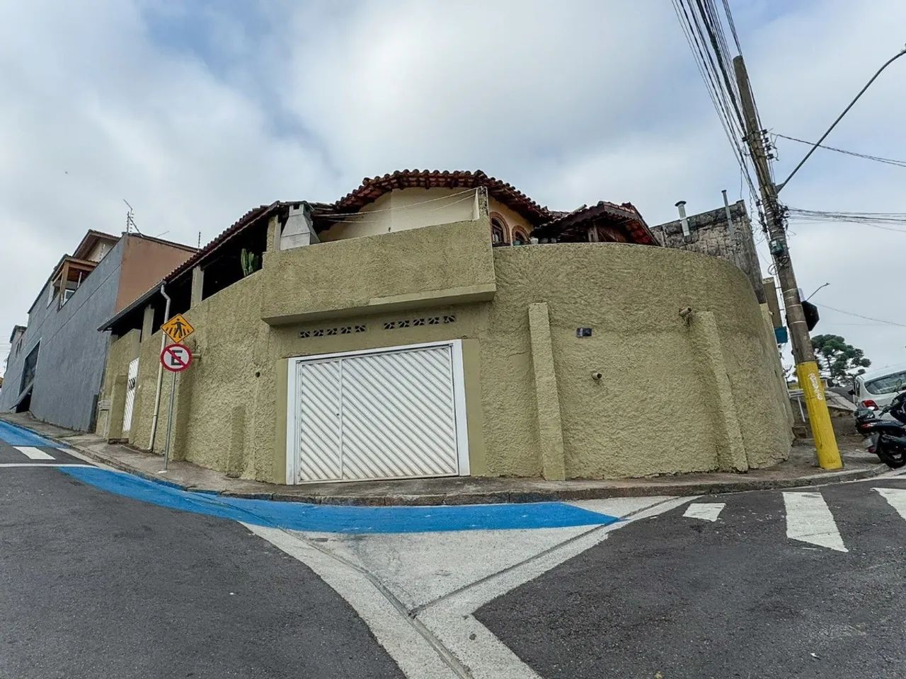 Casa de vila para venda em Centro com 2 quartos, sendo 1 suíte, 193m²