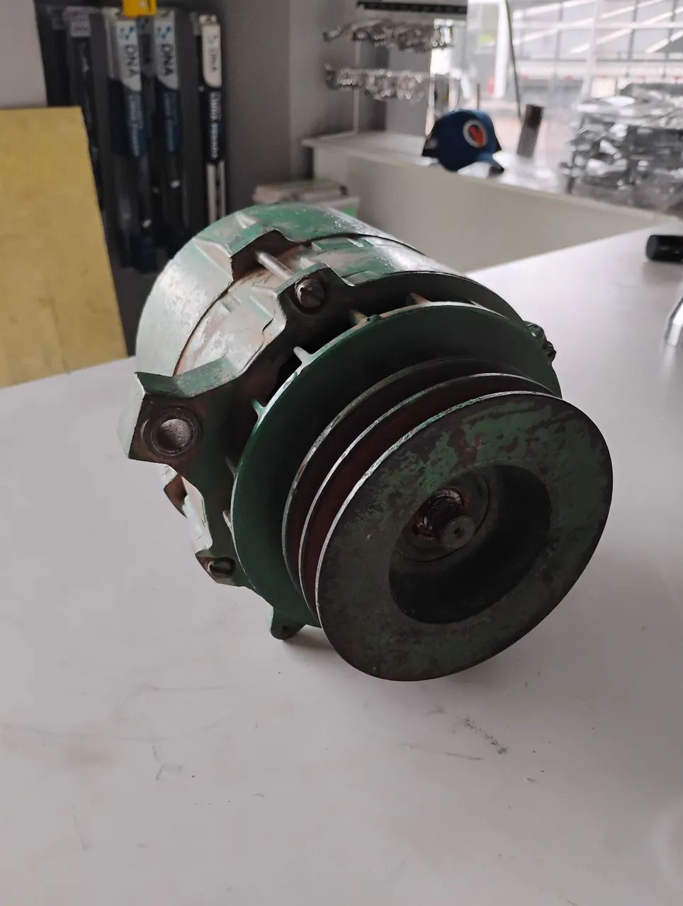 Alternador Bosch 24v Mercedes-benz