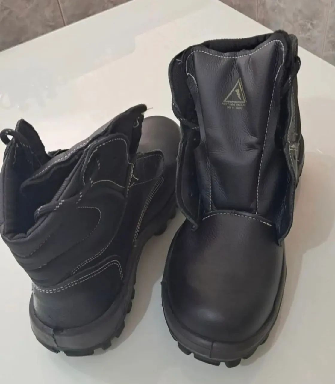 Bota de segurança Safetline.  - Foto 2