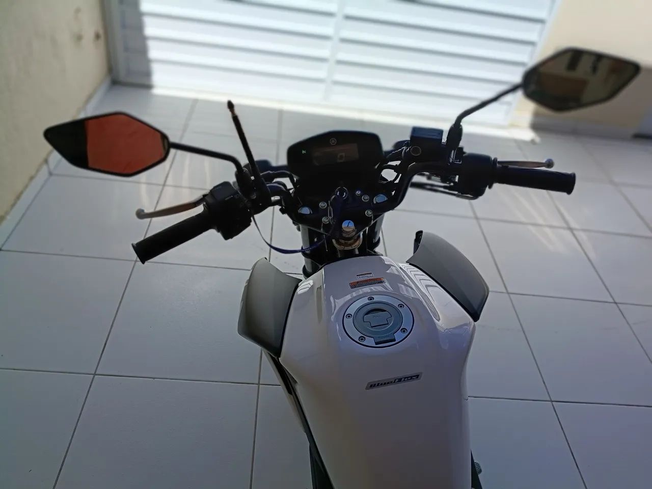 Moto praticamente nova - Foto 3