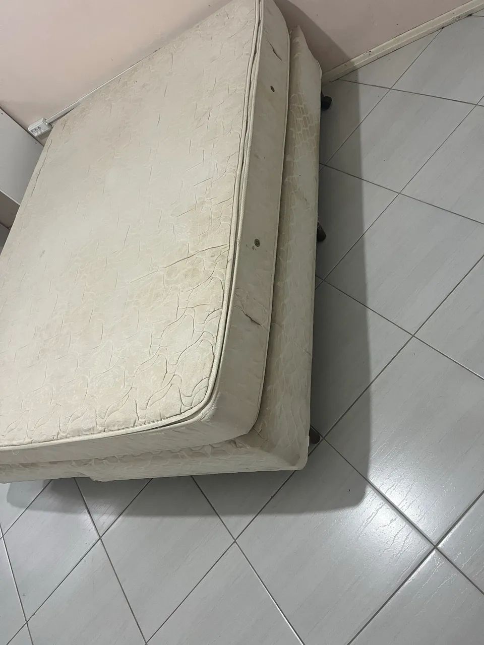 Combo de Cama box casal + colchão solteiro + Penteadeira com espelho de corpo e gaveta  - Foto 3