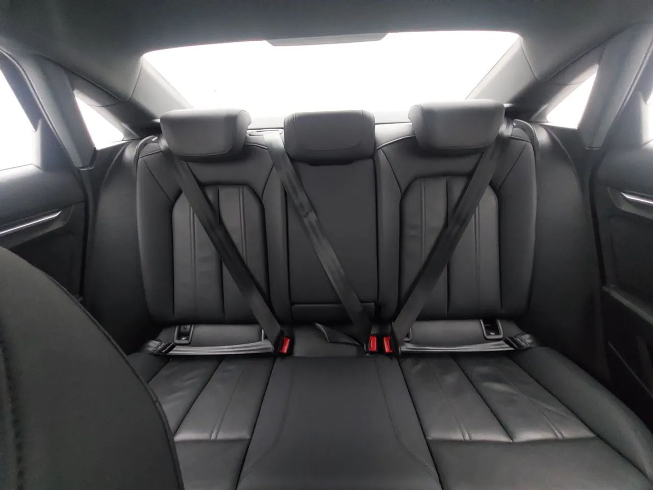 Audi A3 Sedan S-line 2.0 TFSI S-tronic, foto 18 de 18