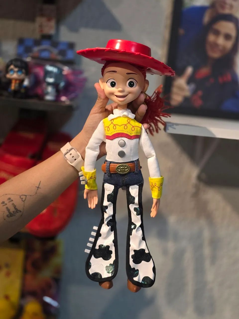 Woody E Jessy Toy Story bonecos colecionáveis  - Foto 4