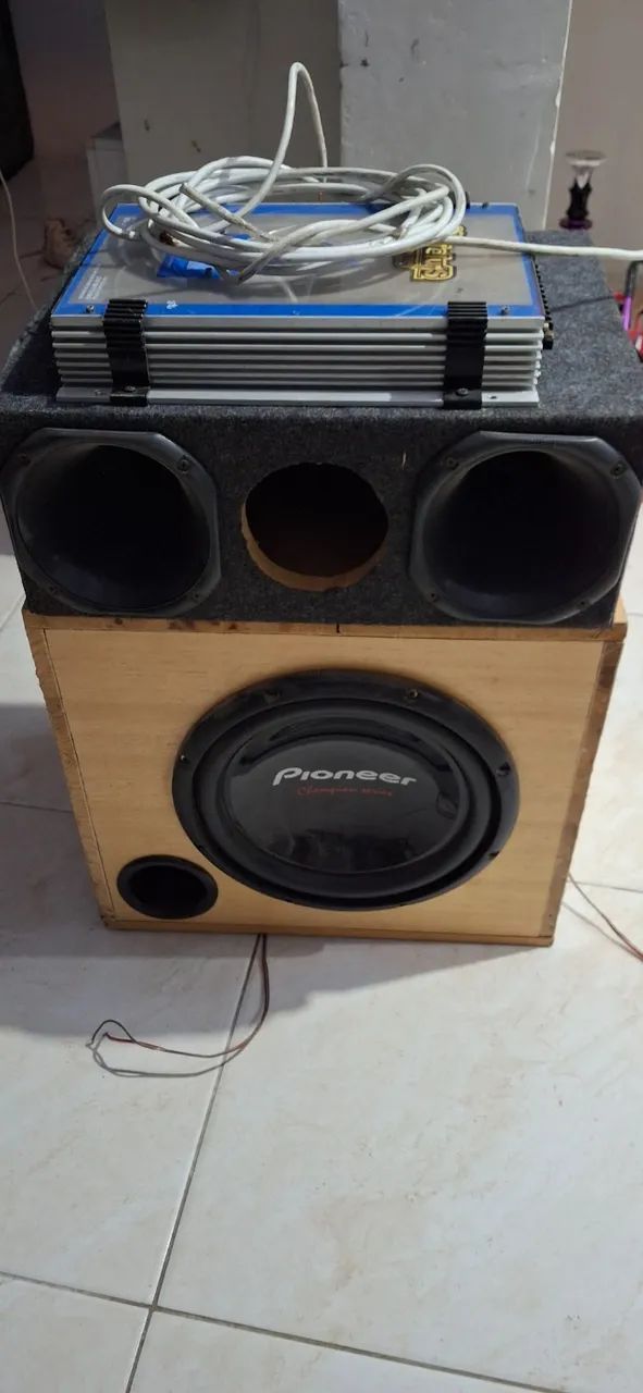 Sub cara preta e módulo 