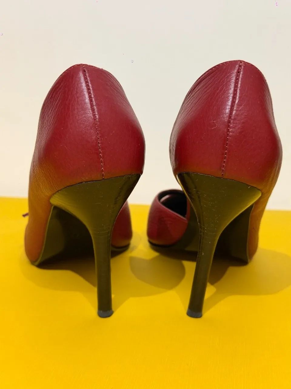 Sapato feminino scarpin vermelho  - Foto 2