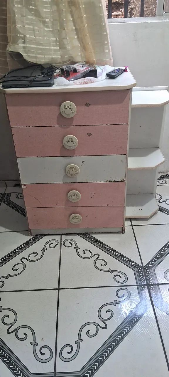 Cômoda 5 gavetas 