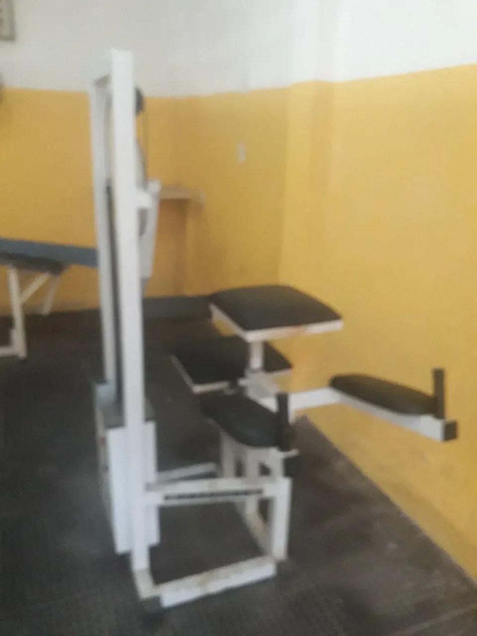 maquina de gluteos - Foto 2
