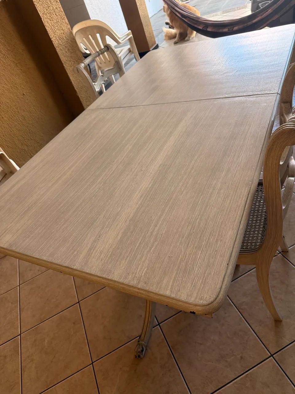 06 Cadeiras e Mesa Madeira Maciça em Pátina - Foto 4
