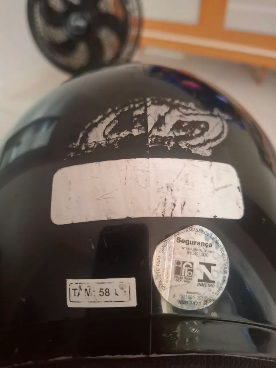 Vendo Capacete tamanho 58 - Foto 5