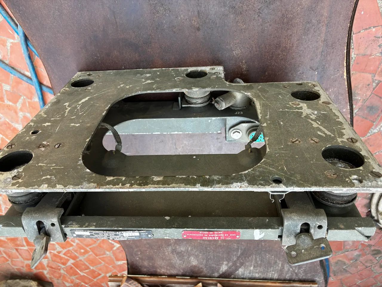 Suporte de rádio militar - Foto 3