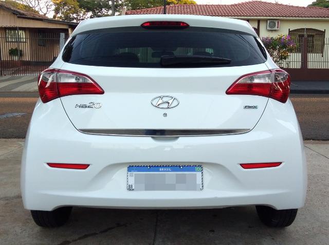Hyundai Hb20 2015 Completo 1.0 Branco Controle Volante Flex Pneus novos - Foto 4
