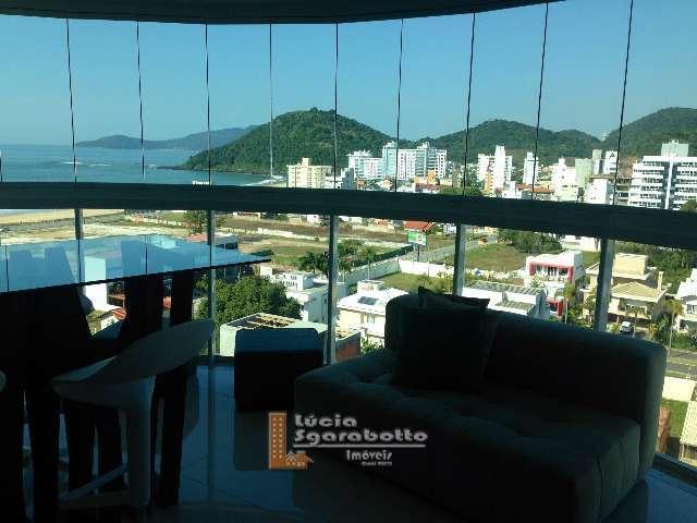 Temporada na Praia Brava em Itajaí