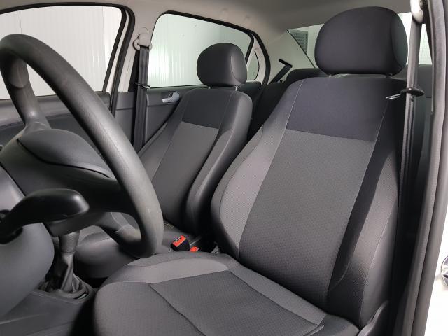 VolksWagen VOYAGE Trendline 1.6 T.Flex 8V 4p - Branco - 2018 - Foto 10