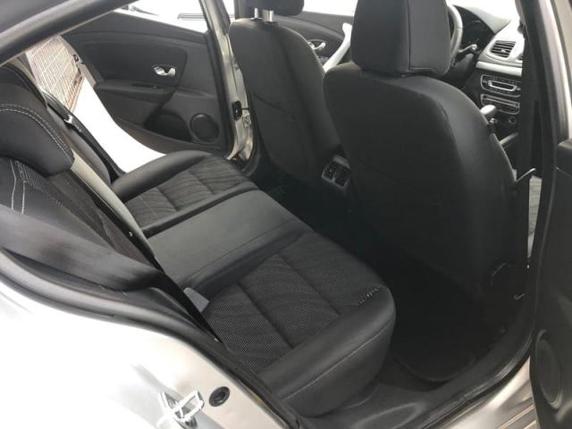 RENAULT FLUENCE DYNAMIQUE 2.0 - Foto 11