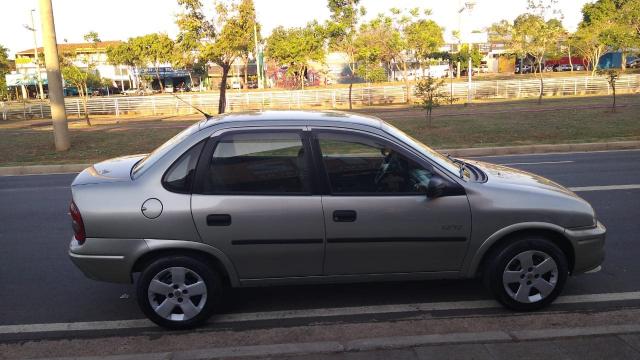 CHEVROLET CLASSIC 2005/2006 1.0 MPFI LIFE 8V ÁLCOOL 4P MANUAL - Foto 5