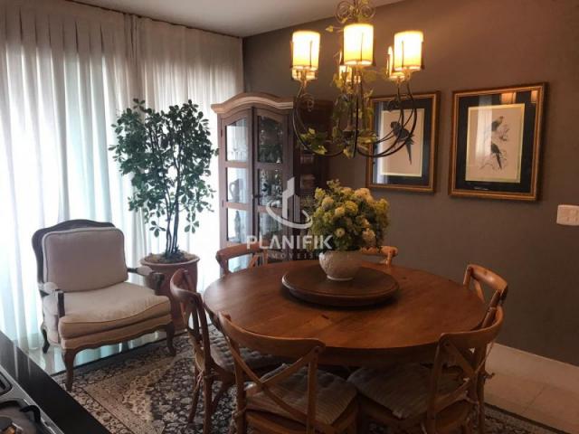 MARAVILHOSO APARTAMENTO COM CLOSET NO CENTRO