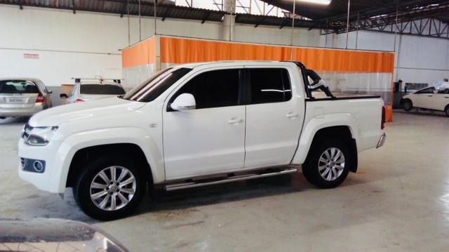 Volkswagen Amarok 2.0 Highline CD 4x4 TDI 16v Turbo Intercooler Diesel 4p Automática