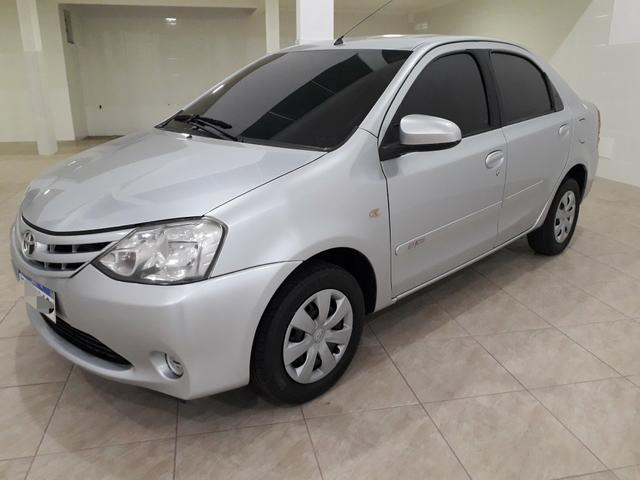 Toyota Etios Sedan 1.5 2015 - Aceita troca menor valor - - Foto 5