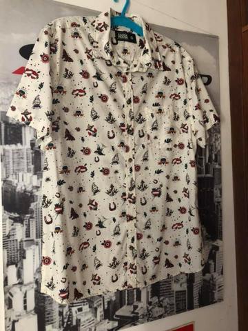 Taubaté-SP, Camisa de botão masculina. ( Tamanho G)