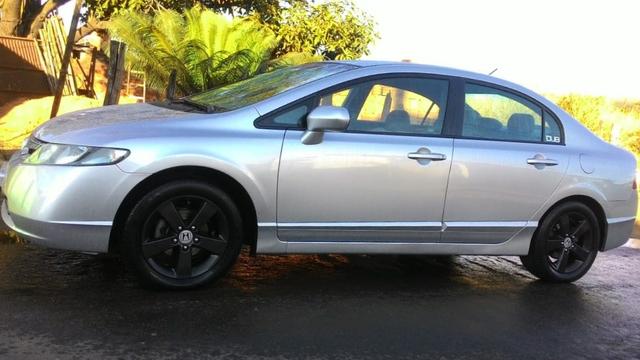 Civic - Foto 3