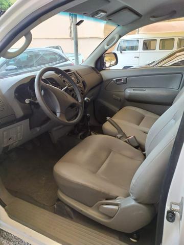 Toyota hilux 2.5 4x4 cs 16v turbo diesel 2p manual branca 2011 ? 2011/2011 - Foto 4