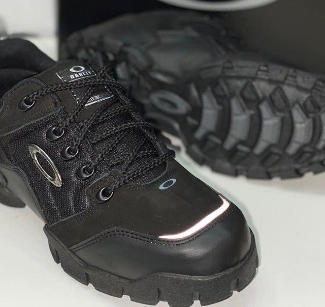 mizuno da oakley