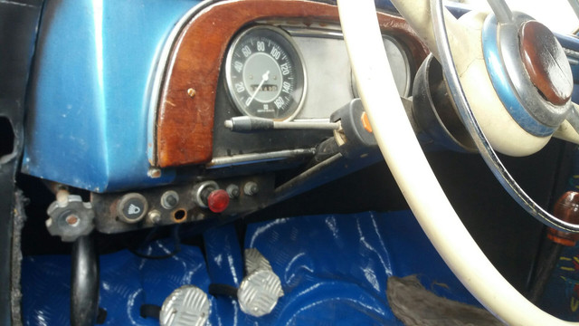 Ford 1946 antigo 4 portas preto - Foto 3