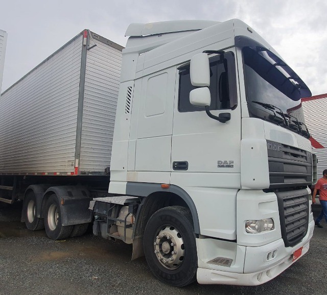 DAF XF 105 FFT 460 6X4 ANO 2014