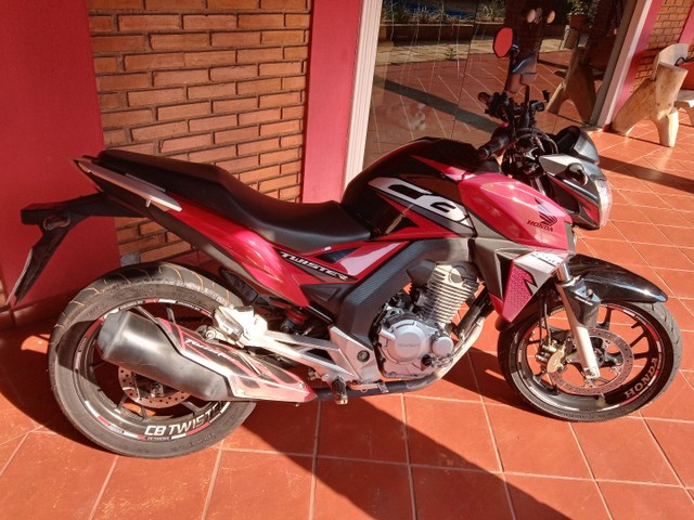 HONDA CBX250 TWISTER CONSERVADA, ANO 2019/19.