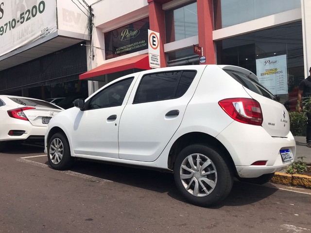 RENAULT SANDERO 1.0 12V SCE AUTHENTIQUE