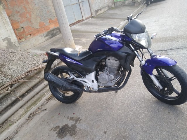 CB 300 TROCO POR MOTO INFERIOR PRA MIM COLOCAR PRA TRABALHO 