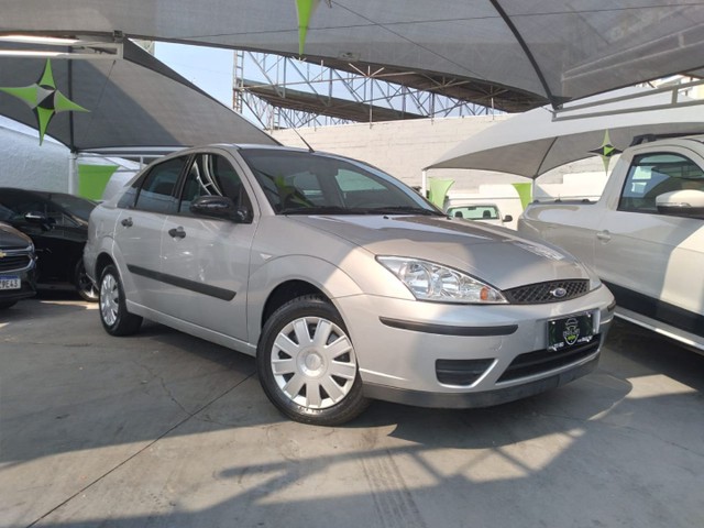 FORD FOCUS SEDAN 1.6 FLEX   22 MIL KM  