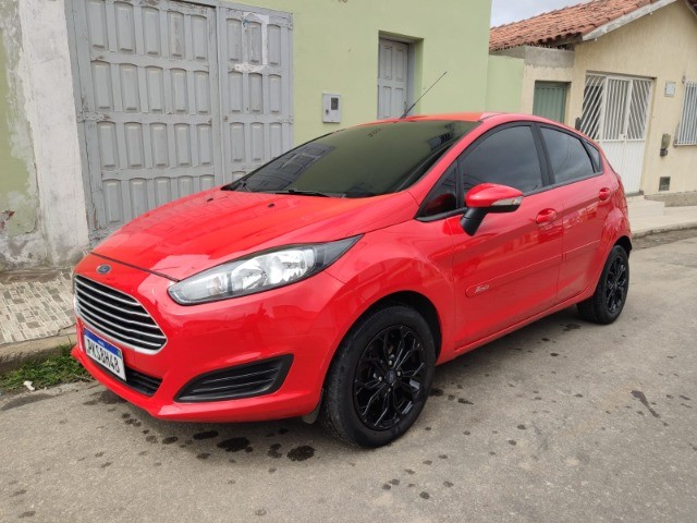 NEW FIESTA AUTOMATICO 1.6 COM APENAS 30 MIL KM RODADOS