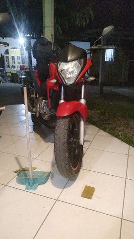 VENDO CB 300R FLEX 13/14 , VALOR 9800.