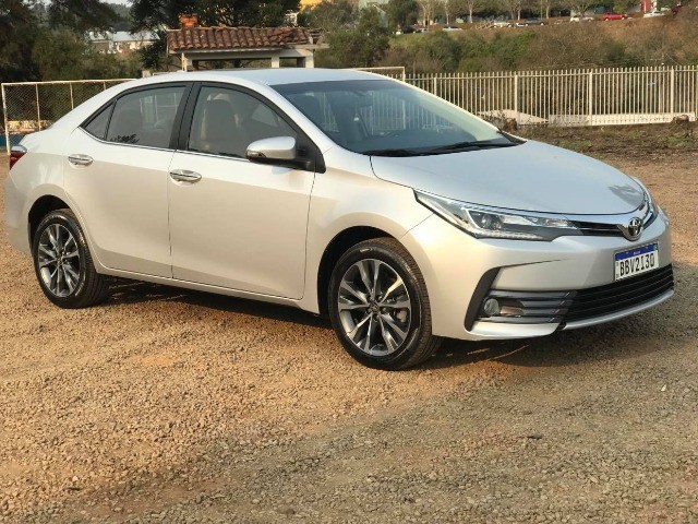 TOYOTA COROLLA ALTIS PREMIU. 2018 IMPECÁVEL