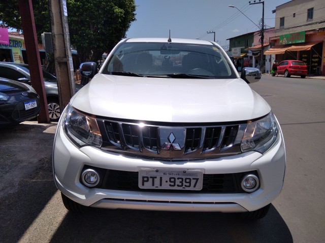 L200 TRITON SPORT HPE 4/4 AUTOMÁTICA