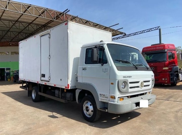 VOLKSWAGEN DELIVERY BAÚ