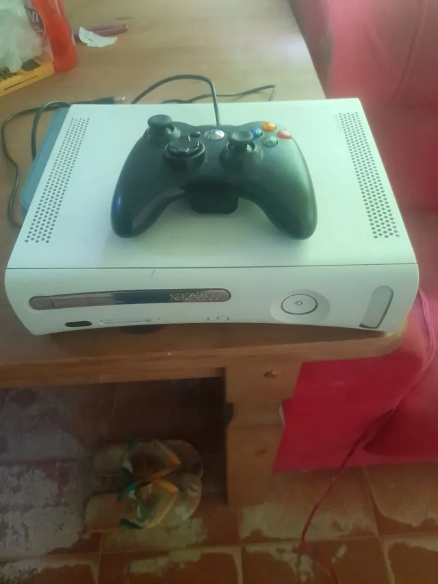 Console Xbox 360 Branco funcionando 100% - Acompanha ca