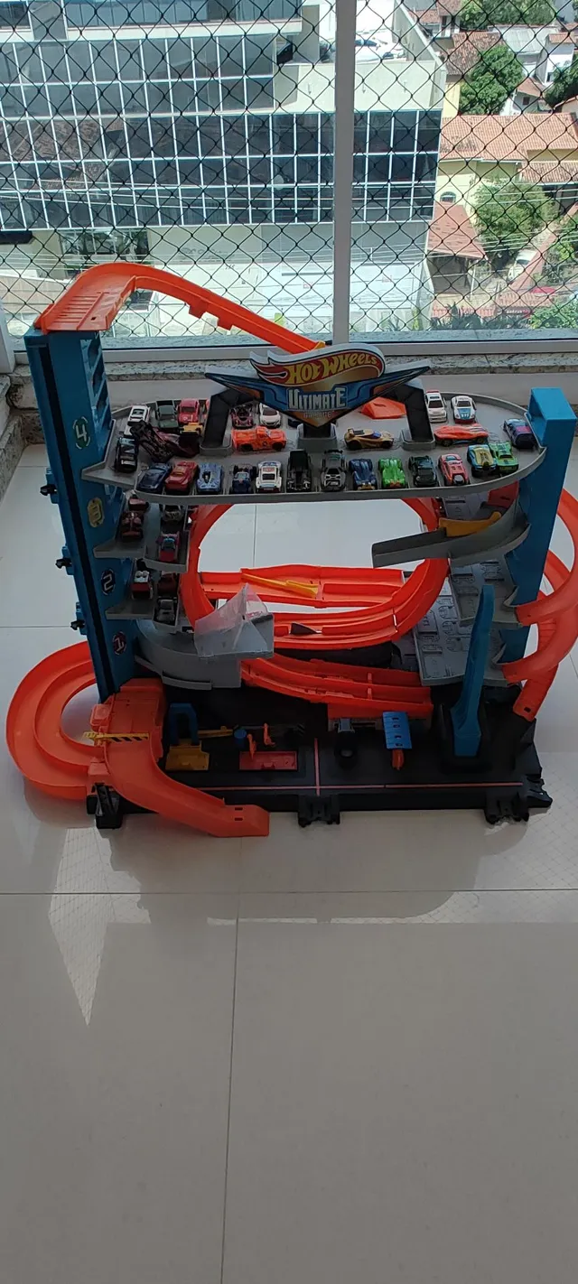 Pista Hot Wheels Mega Garagem Tubarão Gigante