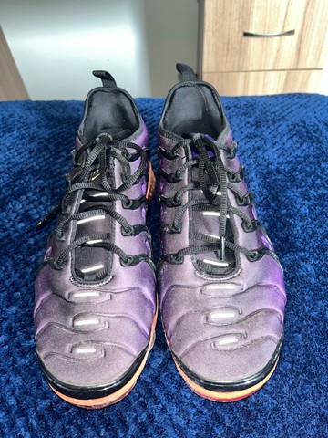 nike vapormax plus voltage purple