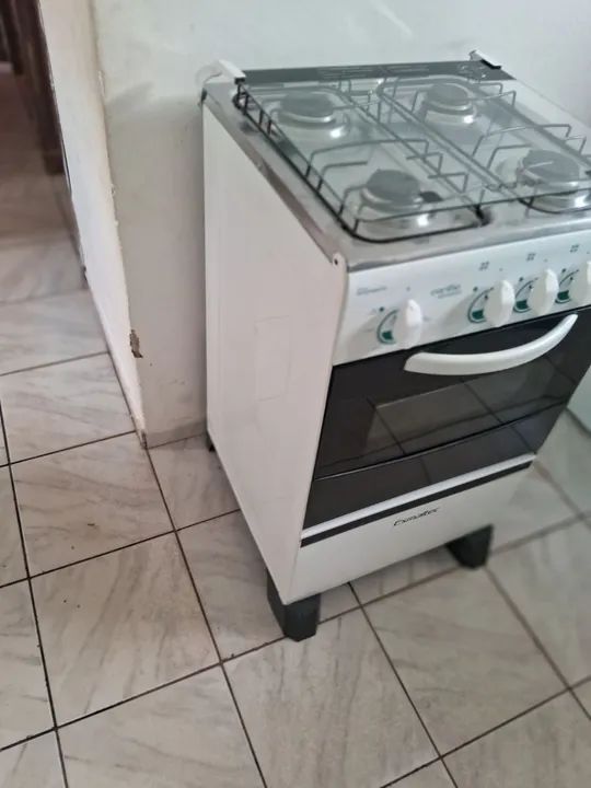 Vendo fogão esmaltec elétrico  - Foto 6