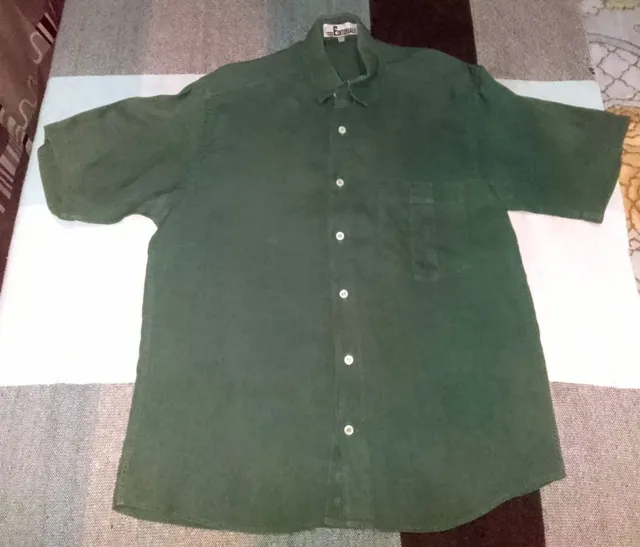 CAMISA MASC. N°1 (EDITORIALE) DE BOTÃO