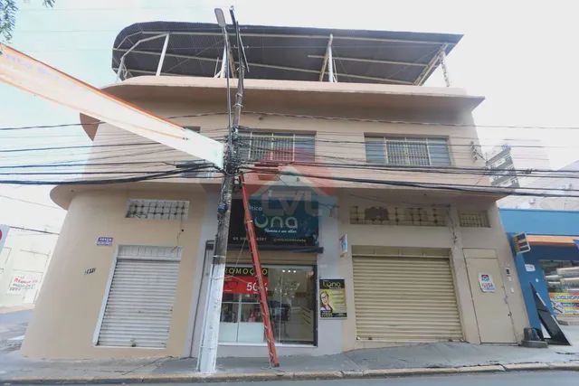 Imóvel comercial localizado no Bairro Centro, medindo aproximadamente 45m² em ótima locali