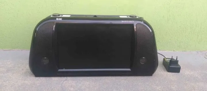 Radio, Tv, DVD, Pen-drive,<br><br>e monitor