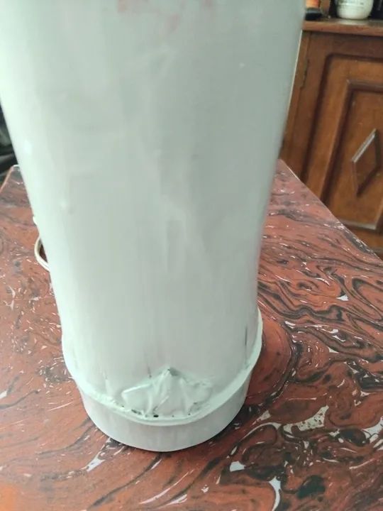 Luminária em bambu pintado artesanal 