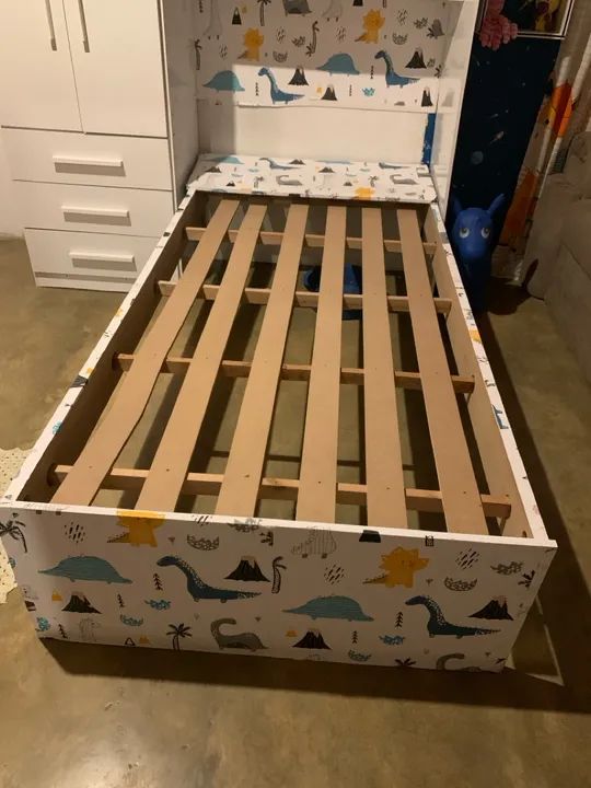 Cama Infantil Branca com Guarda-Roupas - Foto 2