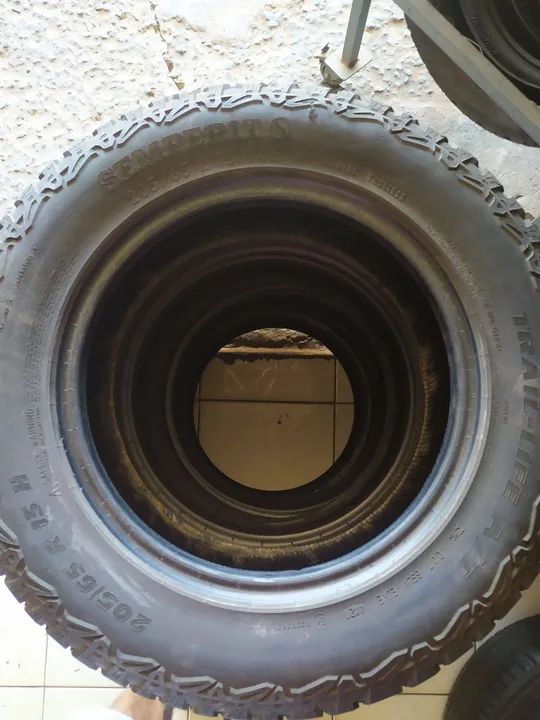 4 pneus usados 205 65 15  - Foto 2