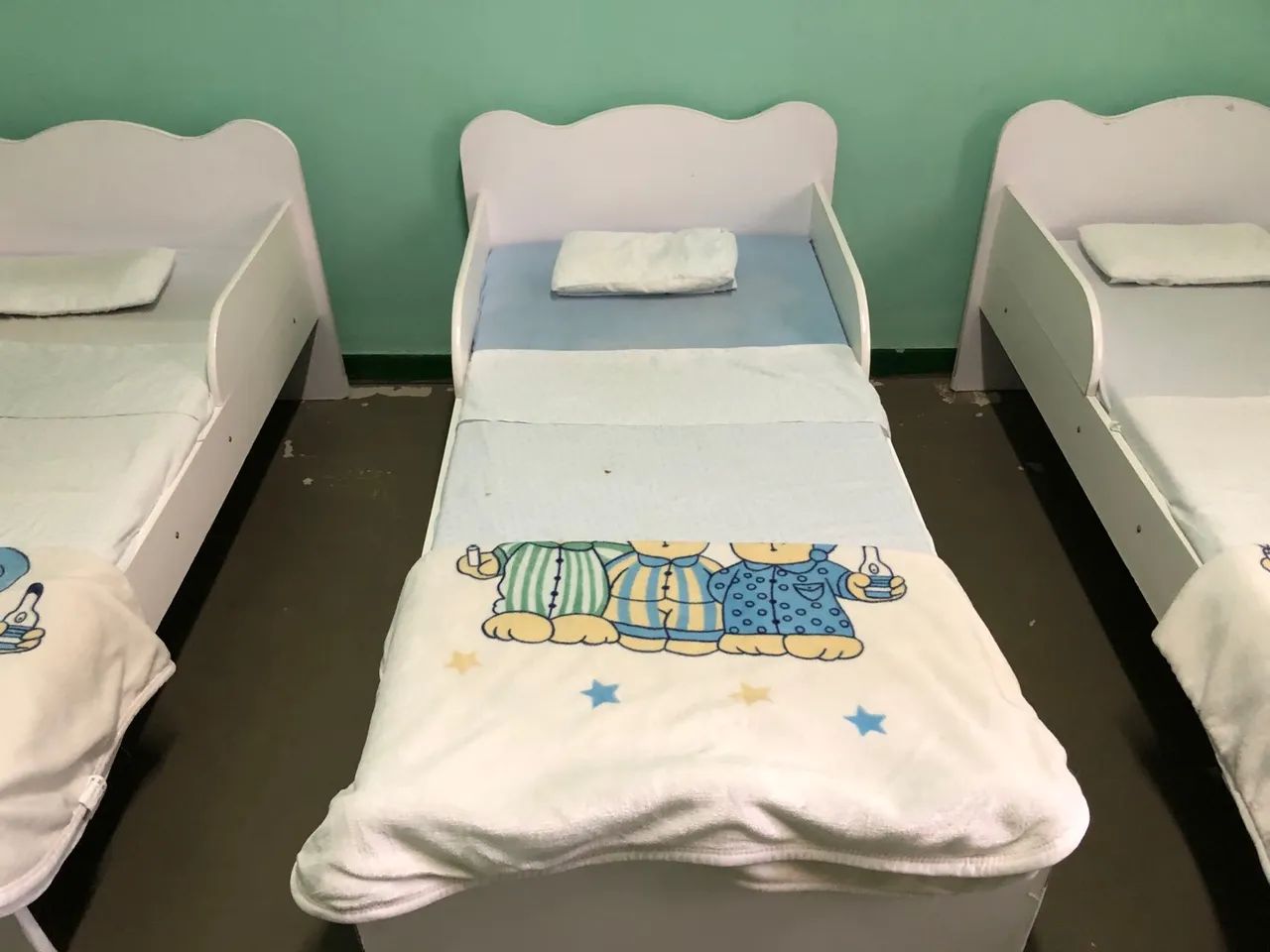 Camas Infantis, Vendemos as quatro por R$ 300 reais - Foto 4
