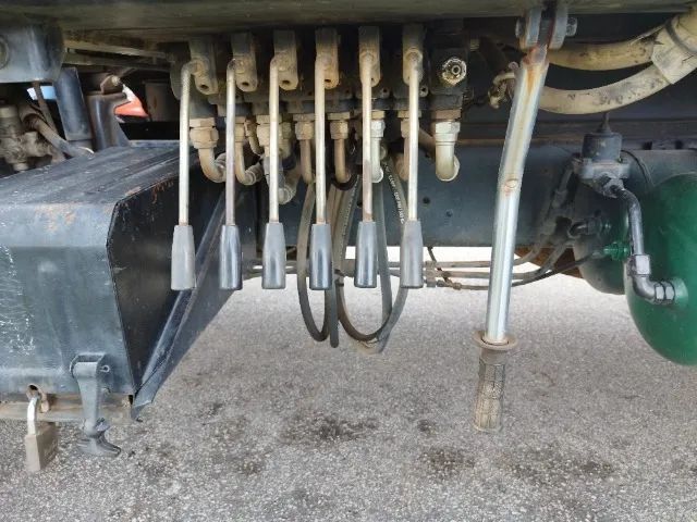 Mercedes Benz 1513 Reduzido 1977 + Implemento Poliguindaste - Foto 9